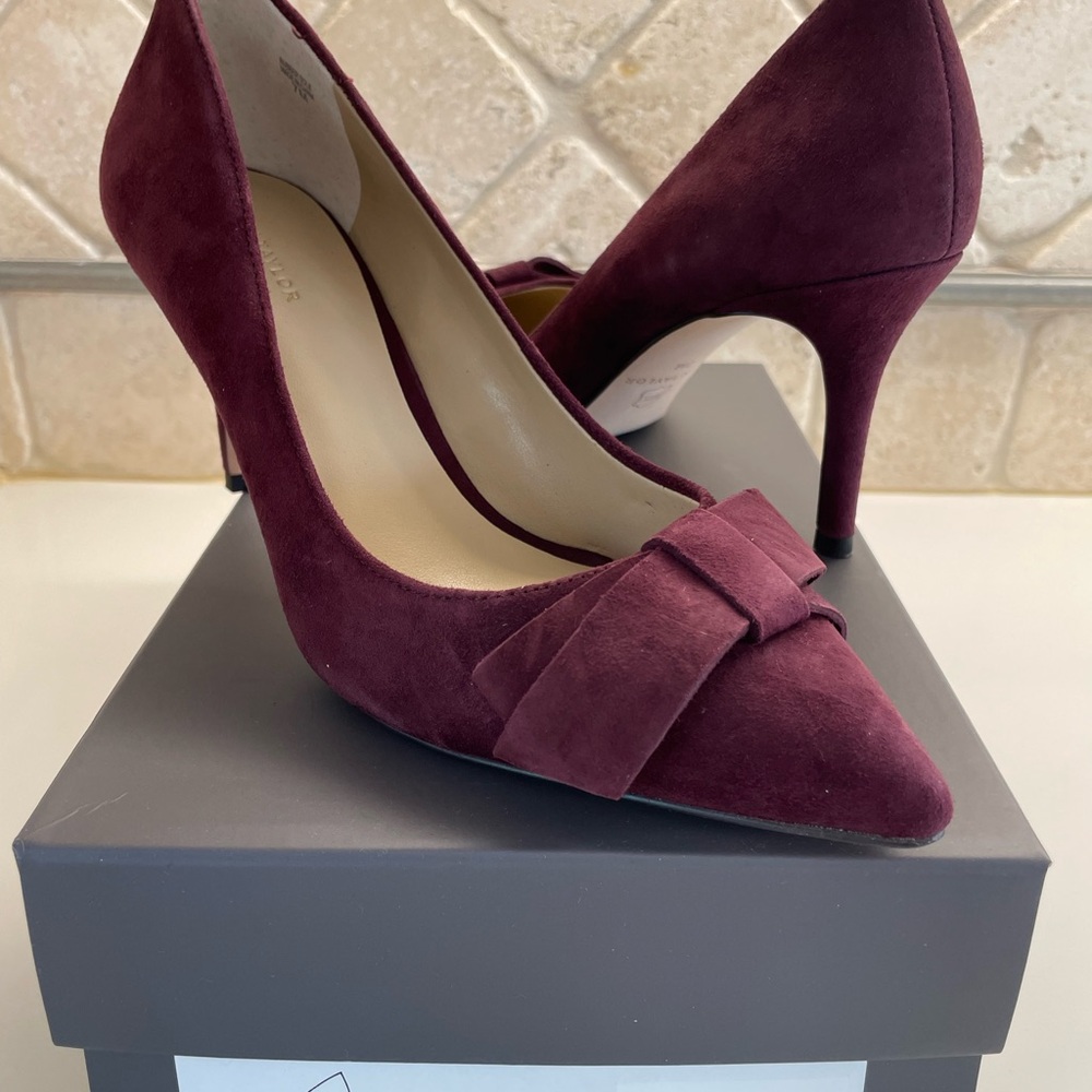 NEW Elegant Burgundy Suede Heels - Ann  Taylor